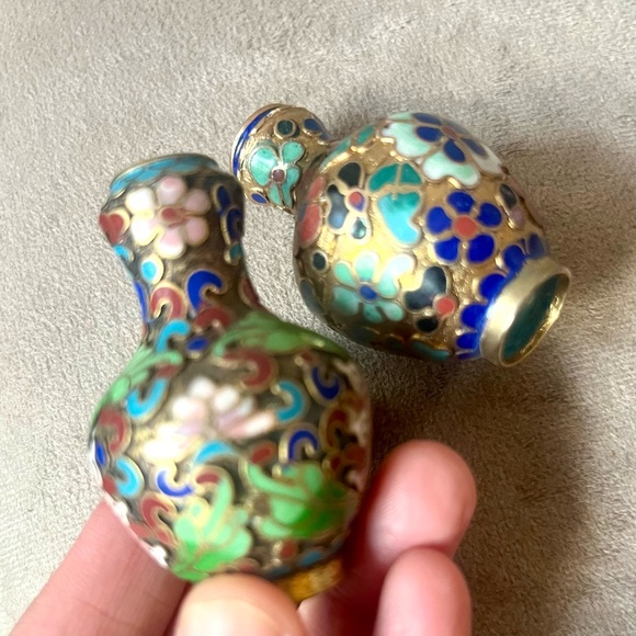 VTG Miniature Vases Chinese Cloisonne Enamel Yellow Brass Multicolor Floral - Picture 7 of 11